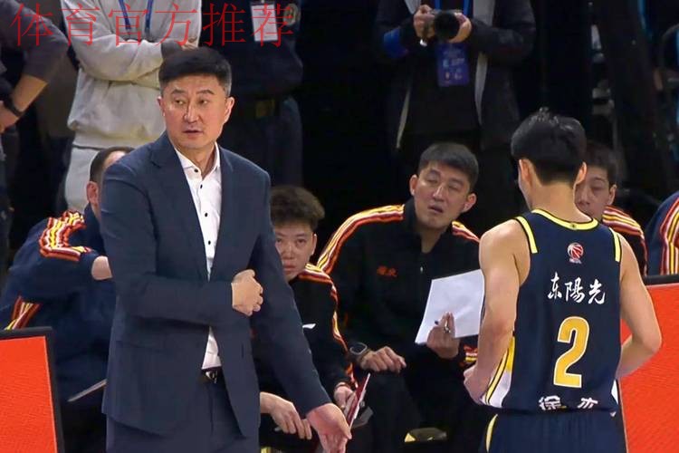 太适合广东队!CHBL“新锋线”有望驰援杜锋,或被朱芳雨重金锁人 太适合广东队!CHBL“新锋线”有望驰援杜锋,或被朱芳雨重金锁人